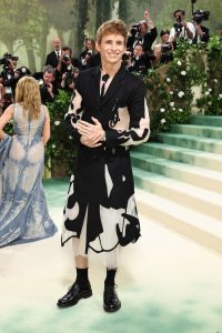 Eddie Redmayne in Steve O Smith