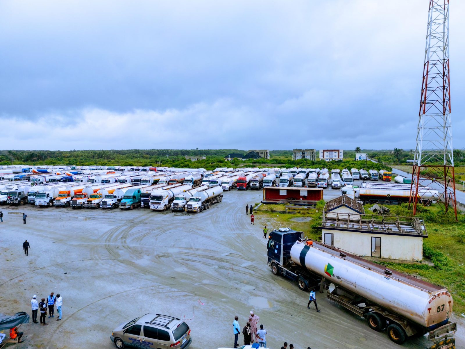 Dangote Refinery Halts Naira